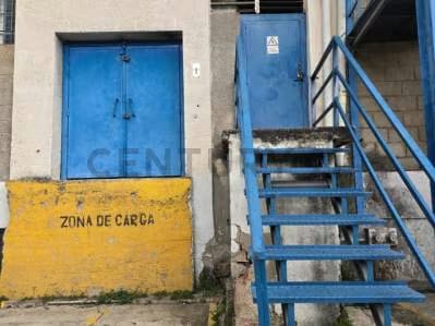 SE ALQUILA EDIFICIO INDUSTRIAL EN LA MEJOR ZONA DE LA TRINIDAD. - 2