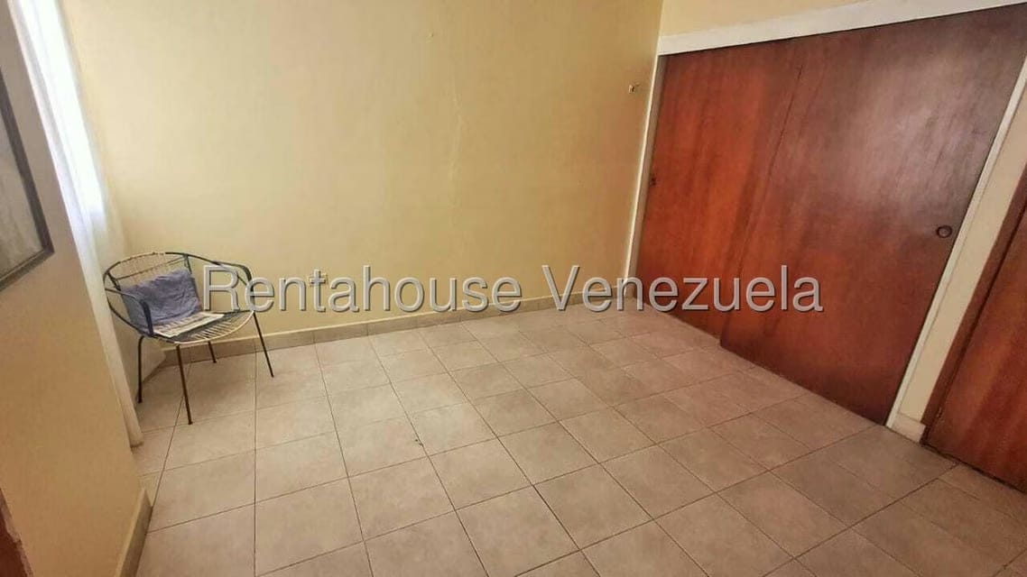 Apartamento (1 Nivel) en Alquiler en Centro, Lara - 11