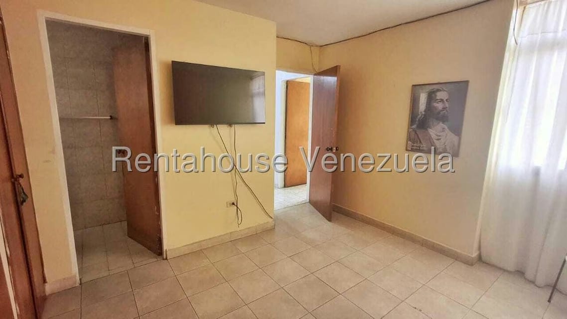 Apartamento (1 Nivel) en Alquiler en Centro, Lara - 14