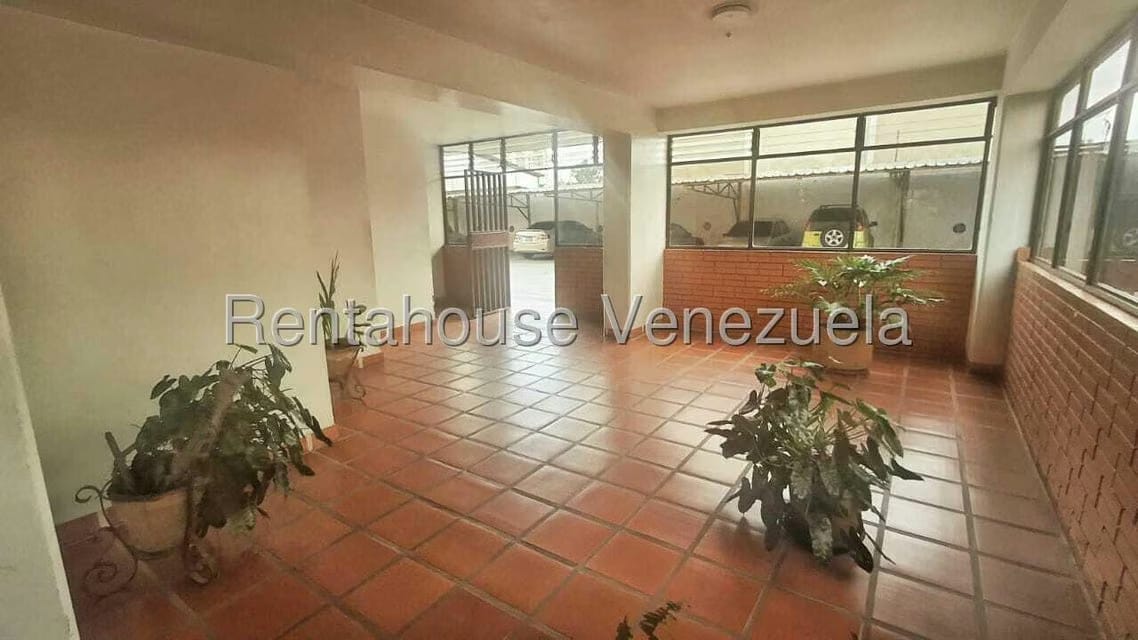 Apartamento (1 Nivel) en Alquiler en Centro, Lara - 17