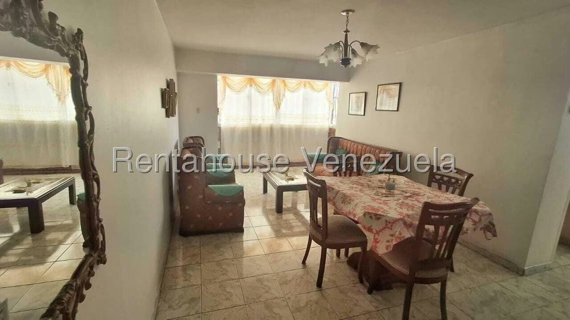 Apartamento (1 Nivel) en Alquiler en Centro, Lara - 4
