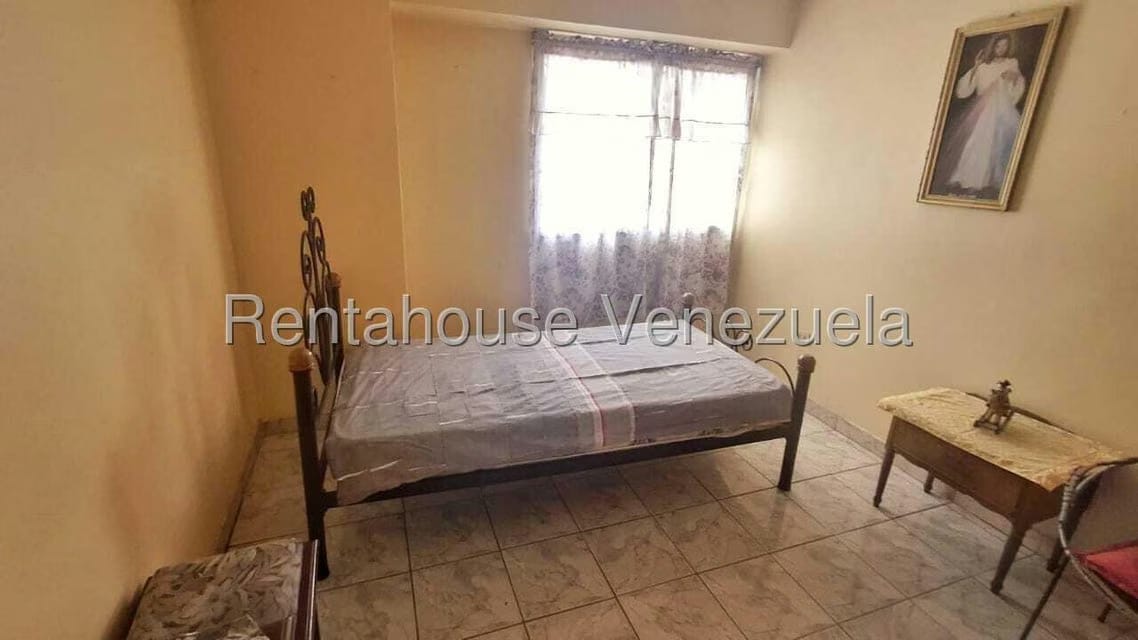 Apartamento (1 Nivel) en Alquiler en Centro, Lara - 9
