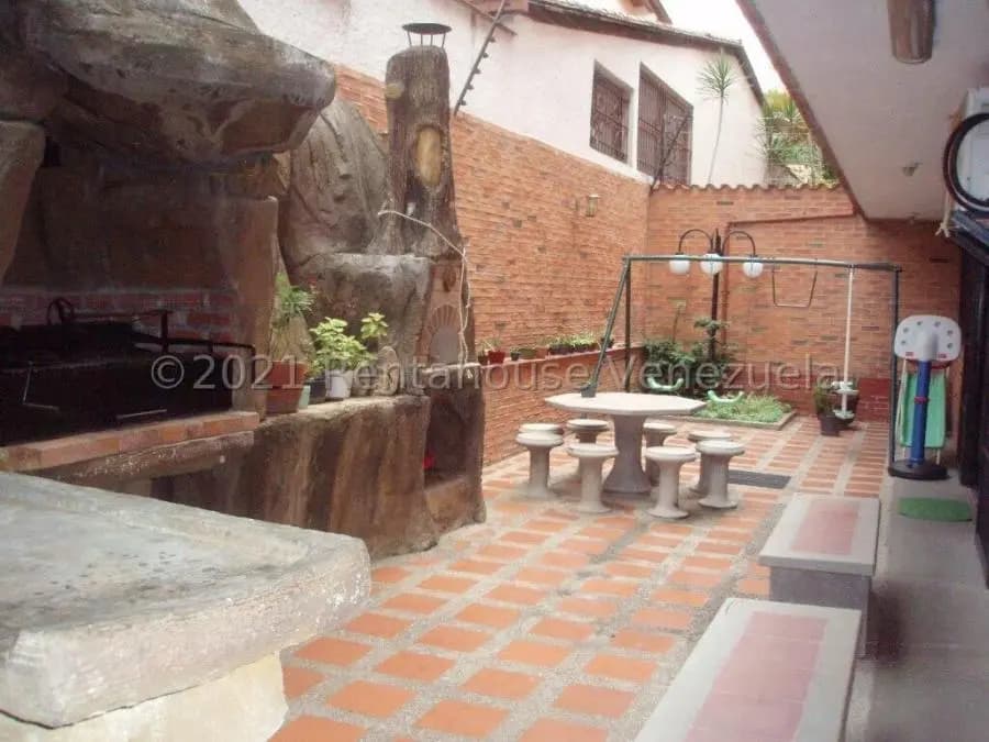 Casa en Venta en Urbanización Miranda Caracas - 8