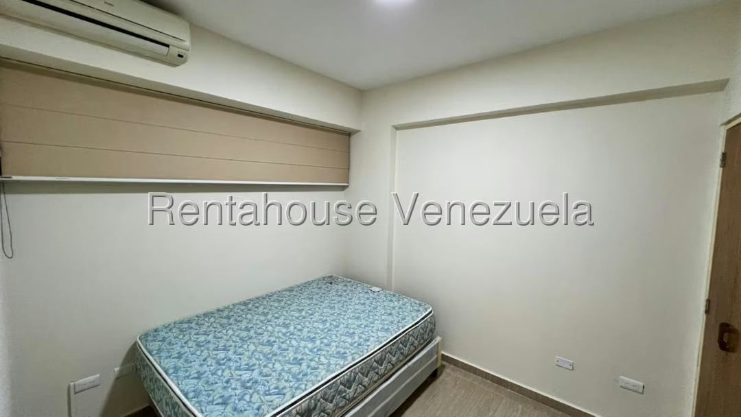 Apartamento (1 Nivel) en Alquiler en Colinas de Bello Monte, Distrito Metropolitano - 13