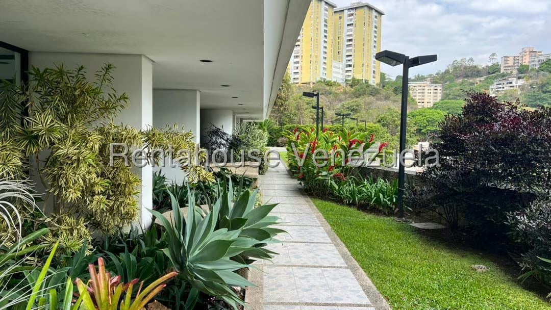 Apartamento (1 Nivel) en Alquiler en Colinas de Bello Monte, Distrito Metropolitano - 19