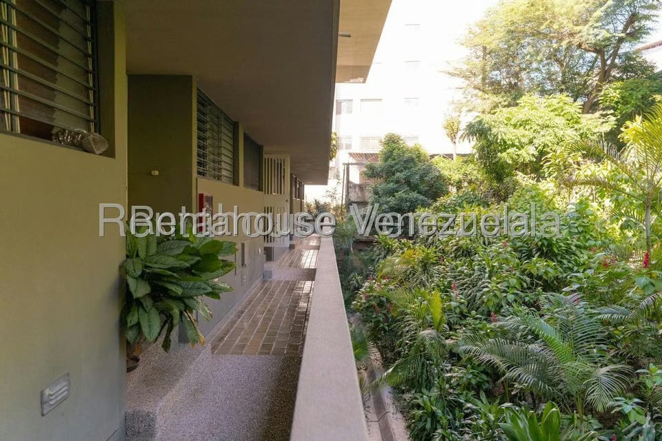 Apartamento (1 Nivel) en Alquiler en Colinas de Bello Monte, Distrito Metropolitano - 3