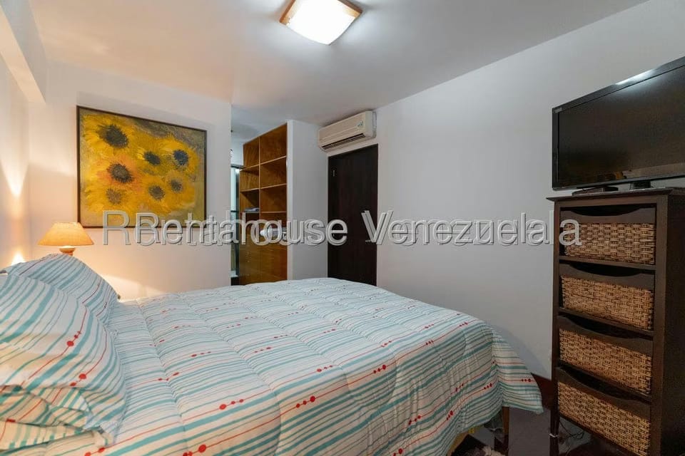 Apartamento (1 Nivel) en Alquiler en Colinas de Bello Monte, Distrito Metropolitano - 21