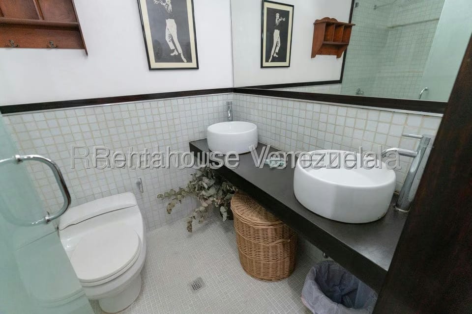 Apartamento (1 Nivel) en Alquiler en Colinas de Bello Monte, Distrito Metropolitano - 26