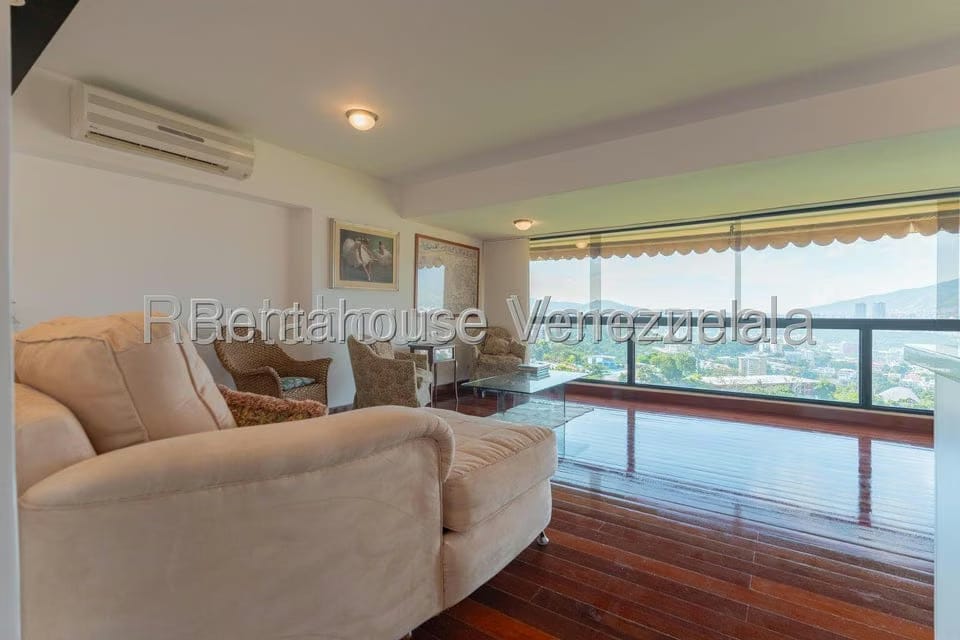 Apartamento (1 Nivel) en Alquiler en Colinas de Bello Monte, Distrito Metropolitano - 5