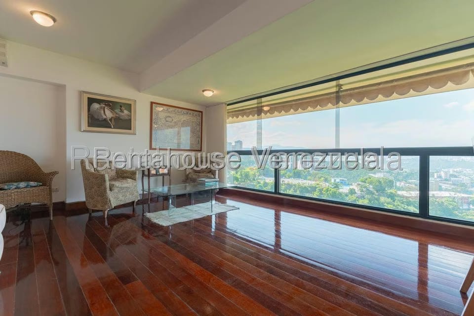 Apartamento (1 Nivel) en Alquiler en Colinas de Bello Monte, Distrito Metropolitano - 8