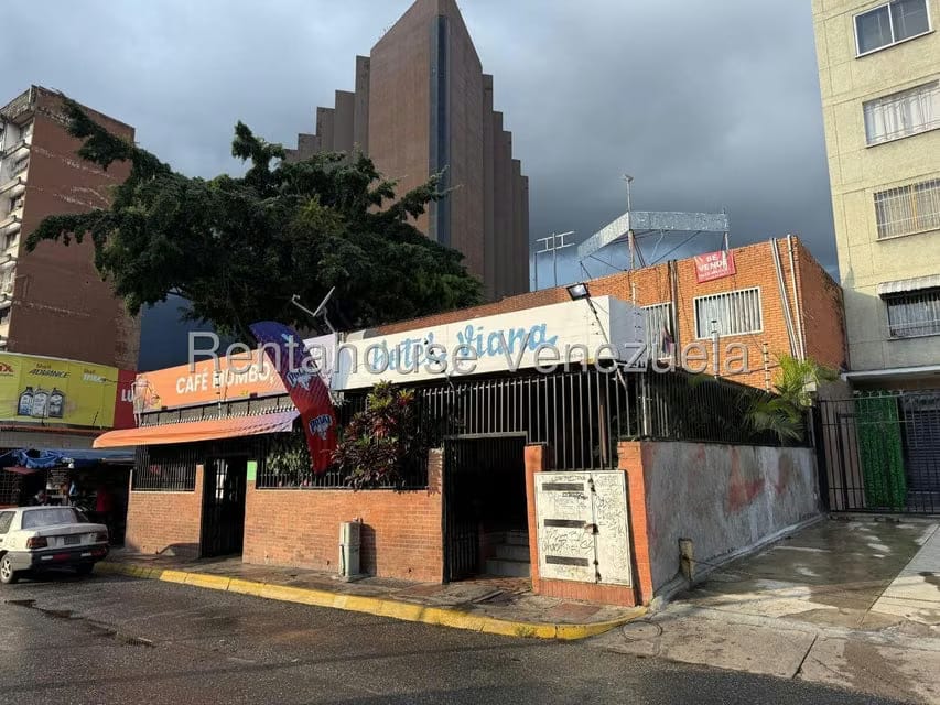 Comercial (Local Comercial) en Venta en Los Dos Caminos, Distrito Metropolitano
