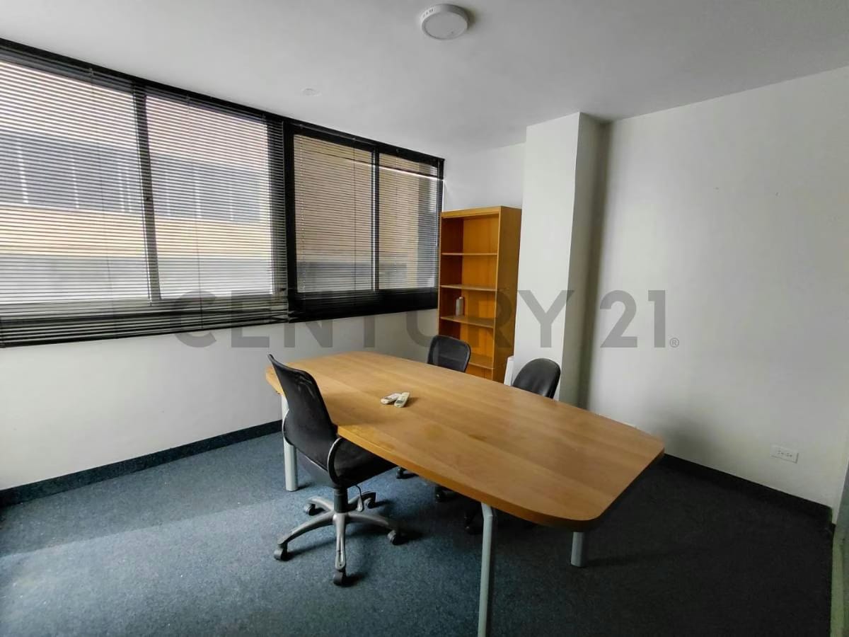 Oficina en obra gris en Alquiler en El Rosal