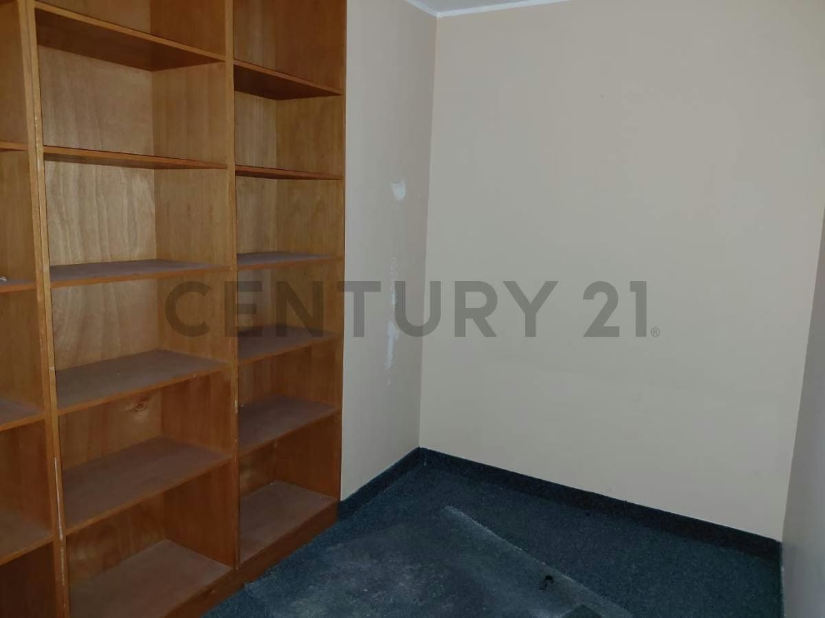 Oficina en obra gris en Alquiler en El Rosal - 3