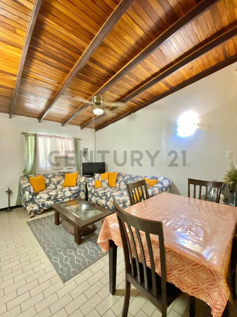 Gran Oportunidad de Inversiòn en La Urbanizacion la Arboleda, Isla de Margarita - 2