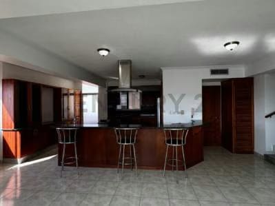 Apartamento en el Conjunto Residencial Kathyuska, Avenida bolívar Lechería - 2