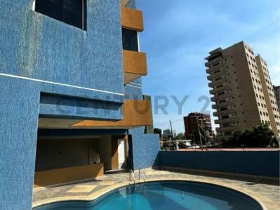 Apartamento en el Conjunto Residencial Kathyuska, Avenida bolívar Lechería - 9