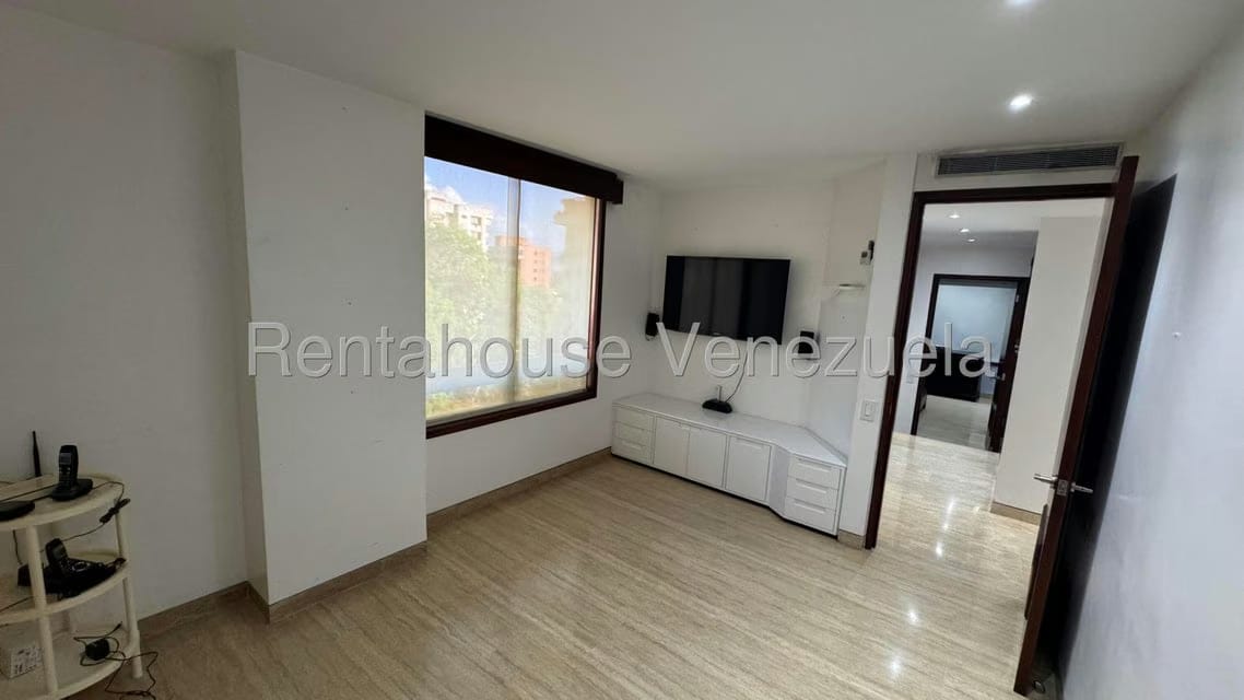 Apartamento (1 Nivel) en Venta en Los Chorros, Distrito Metropolitano - 23