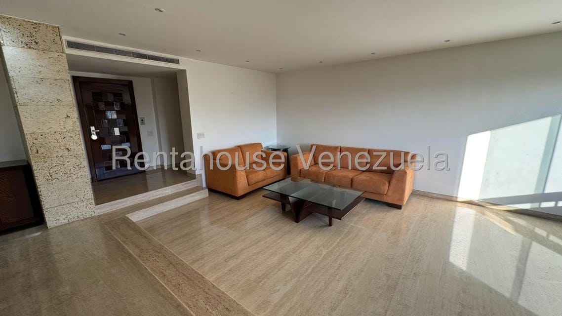 Apartamento (1 Nivel) en Venta en Los Chorros, Distrito Metropolitano - 5