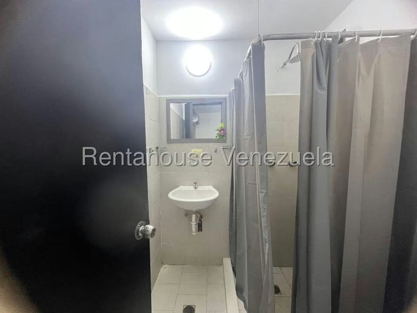 Apartamento (1 Nivel) en Alquiler en Nueva Casarapa, Miranda - 9