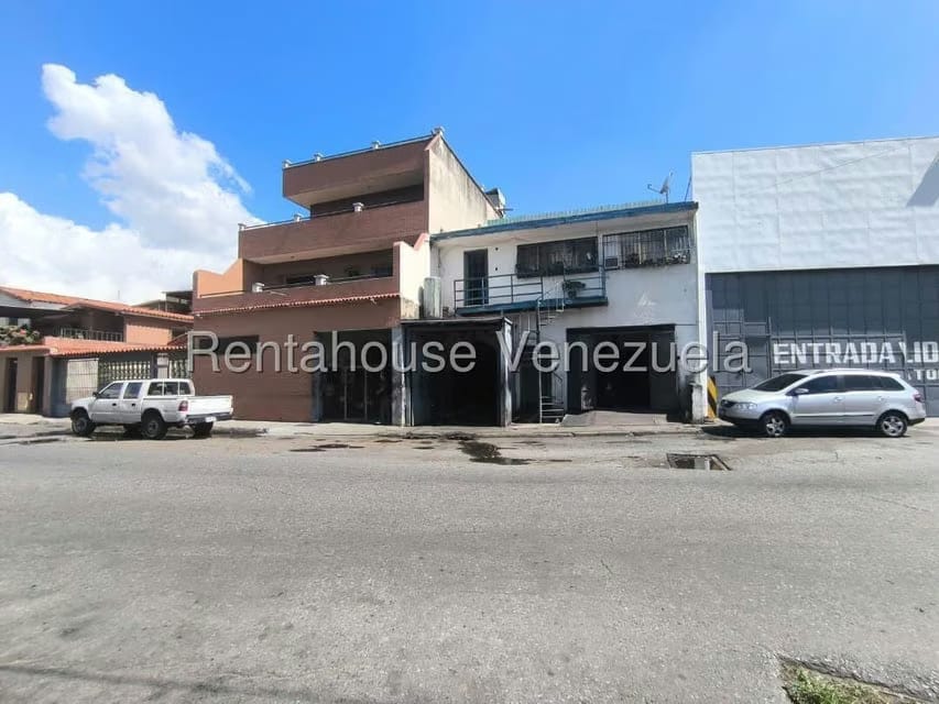 Casa (Duplex) en Venta en San Martin, Distrito Metropolitano