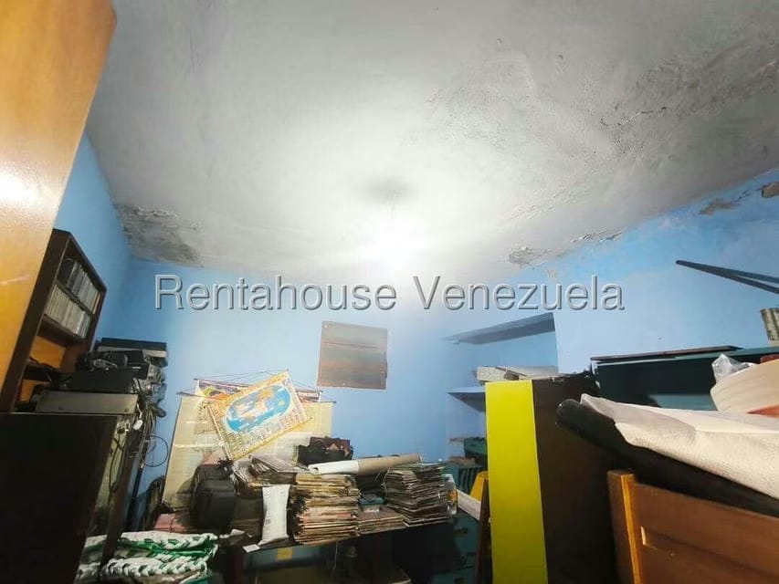 Casa (Duplex) en Venta en San Martin, Distrito Metropolitano - 24