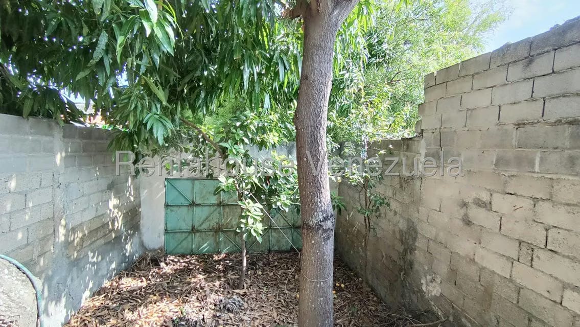 Casa (1 Nivel) en Venta en Zona Este, Lara - 14