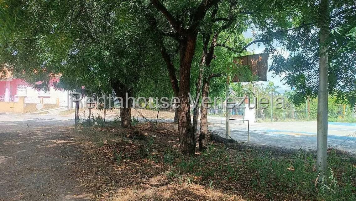 Casa (1 Nivel) en Venta en Zona Este, Lara - 17