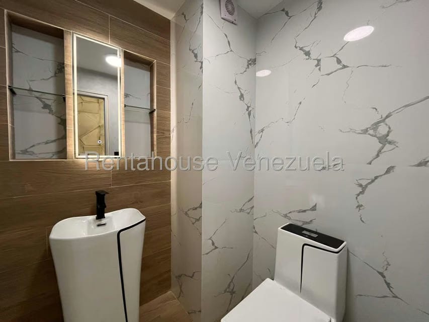 Apartamento (1 Nivel) en Venta en El Cafetal, Distrito Metropolitano - 19