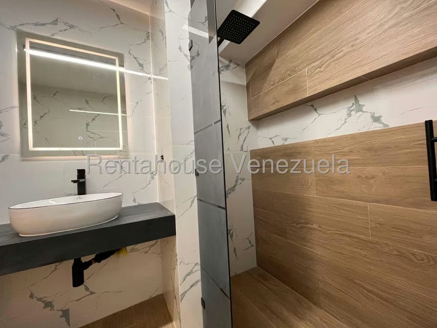 Apartamento (1 Nivel) en Venta en El Cafetal, Distrito Metropolitano - 50
