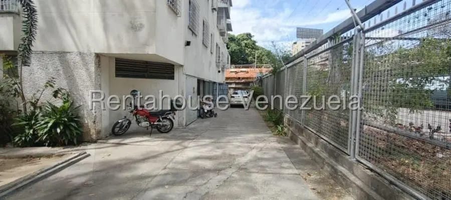 Apartamento en Alquiler en el bosque Caracas
