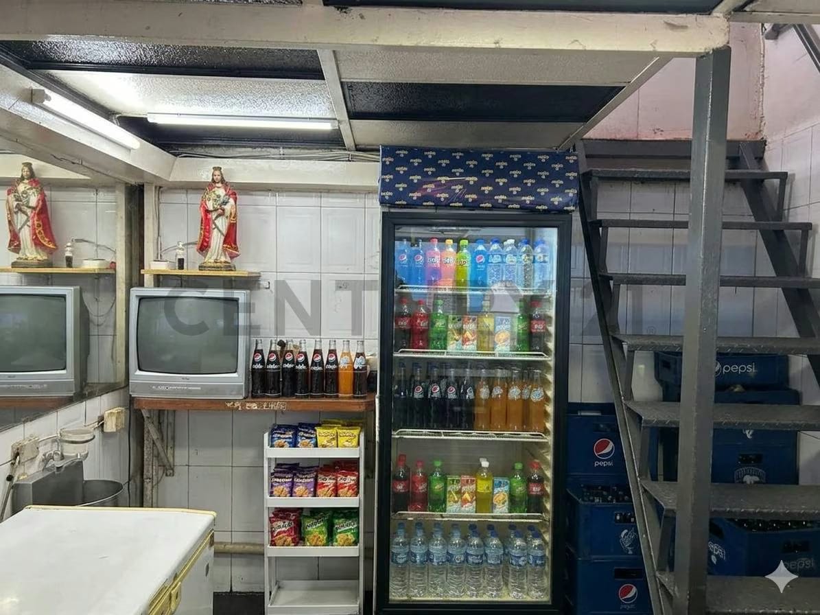 Venta De Fondo De Comercio En La Av. Fuerzas Armadas - 5