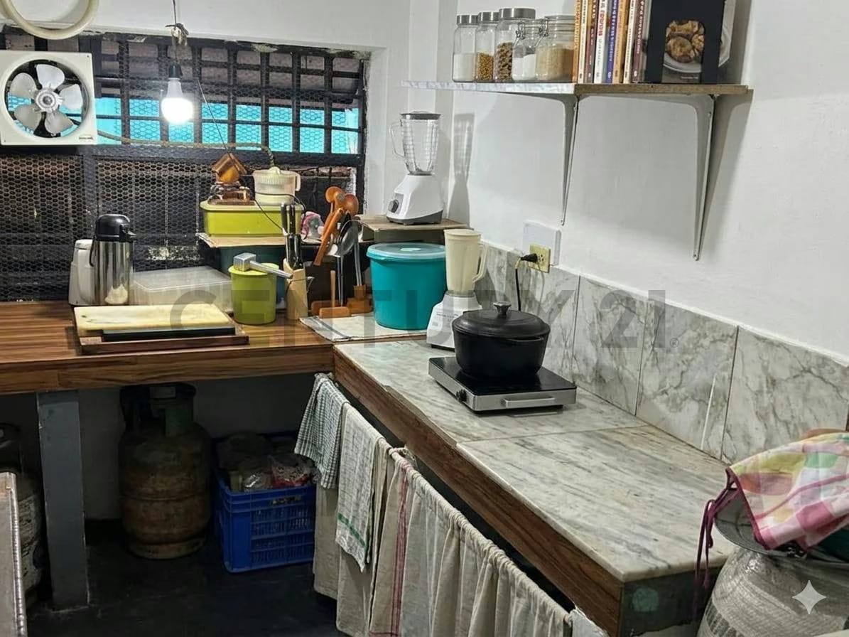 Venta De Fondo De Comercio En La Av. Fuerzas Armadas - 8