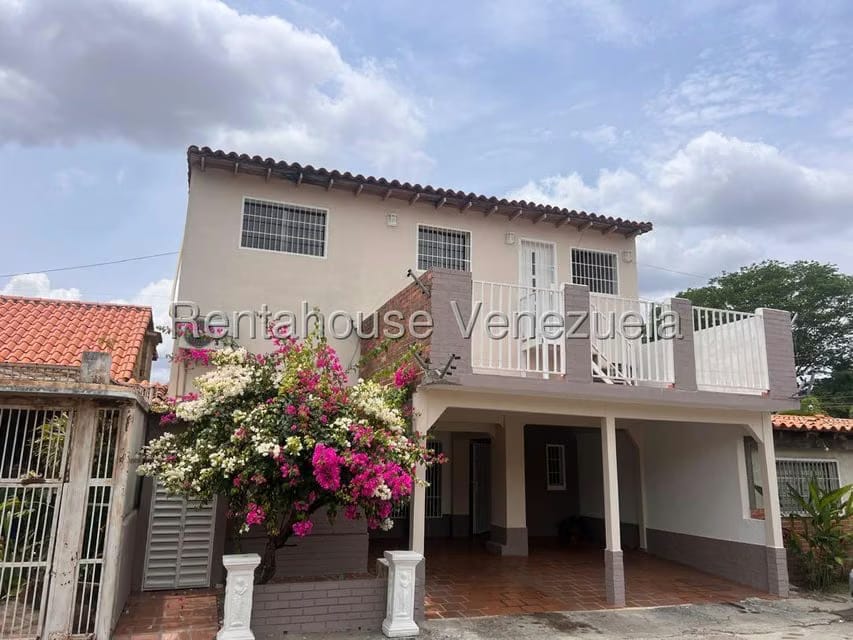Casa (Duplex) en Venta en El Recreo, Lara - 3