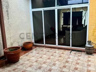 TH ubicado en la Urb. Villas del Este Anaco - 5