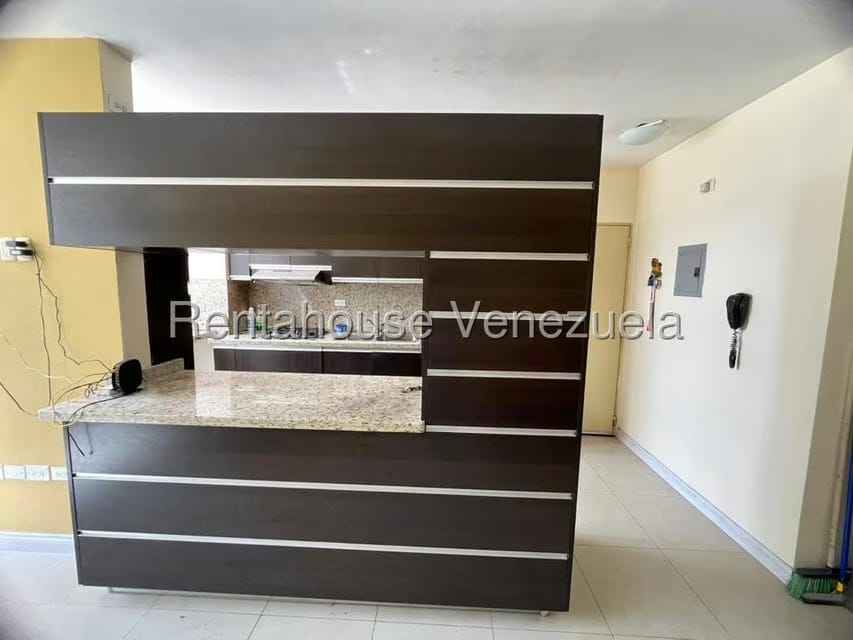 Apartamento (1 Nivel) en Alquiler en Baruta, Distrito Metropolitano - 11