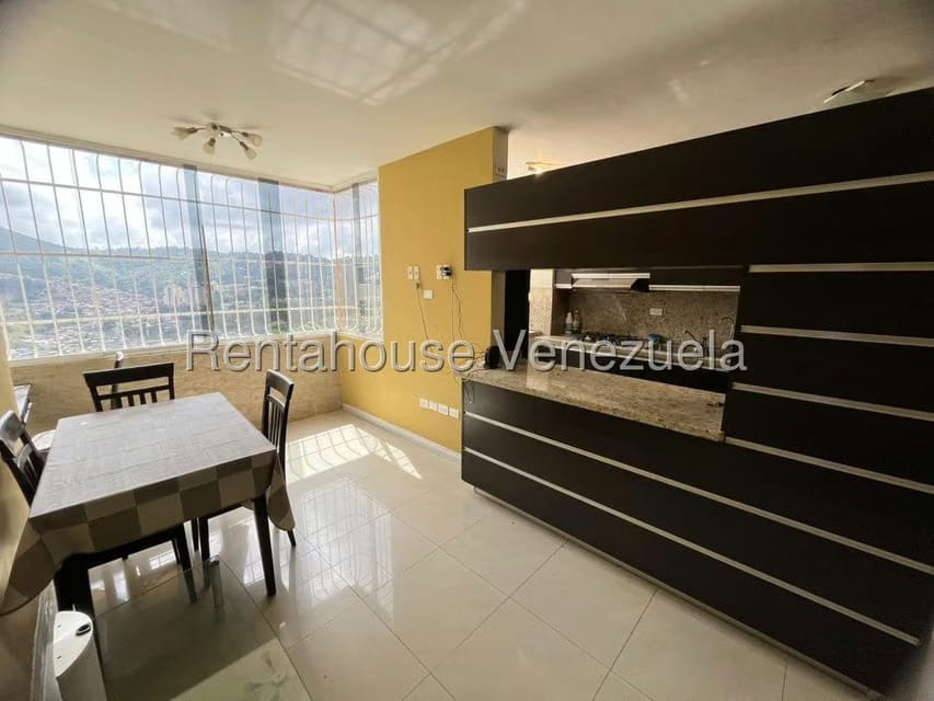 Apartamento (1 Nivel) en Alquiler en Baruta, Distrito Metropolitano - 13