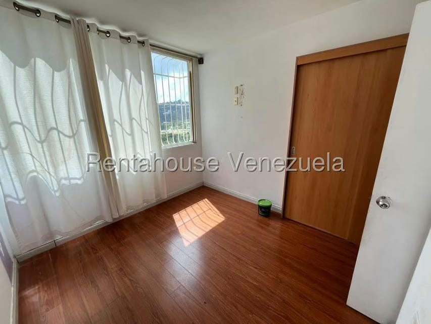 Apartamento (1 Nivel) en Alquiler en Baruta, Distrito Metropolitano - 15