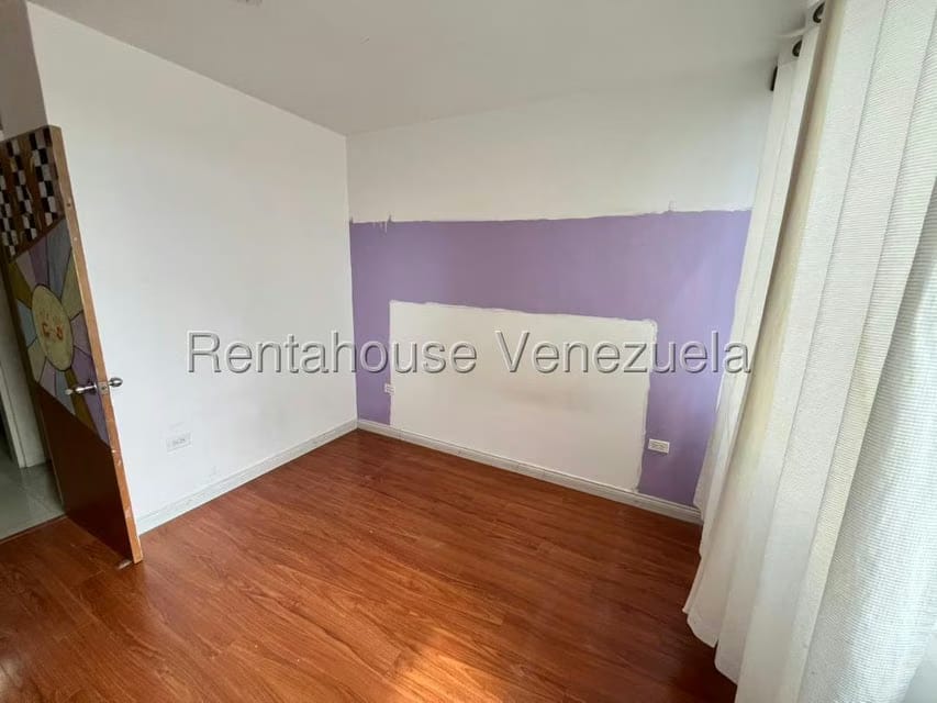 Apartamento (1 Nivel) en Alquiler en Baruta, Distrito Metropolitano - 16