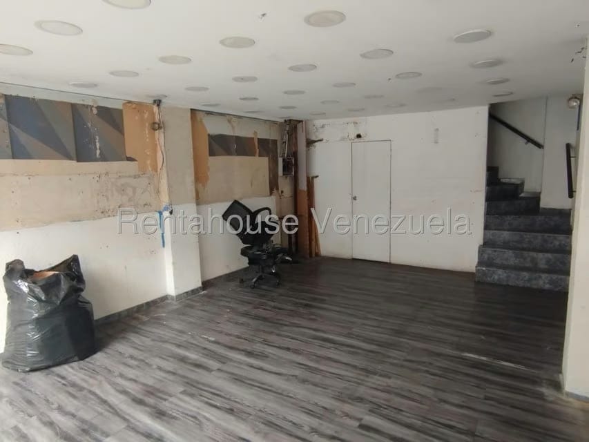 Comercial (Local Comercial) en Alquiler en Sabana Grande, Distrito Metropolitano - 4
