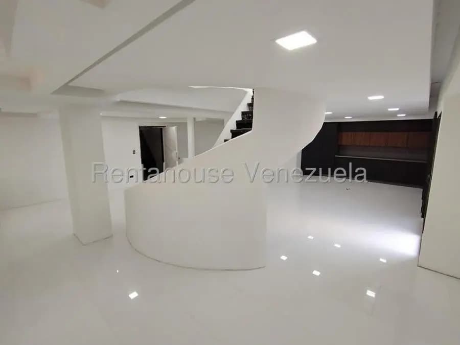 Apartamento en Venta en el bosque Maracay - 4