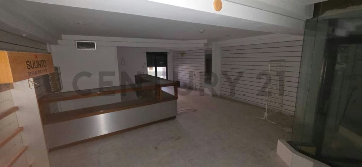 Local en venta en el Puerto La Cruz Centro Comercial Maneiro de Puerto la Cruz - 4