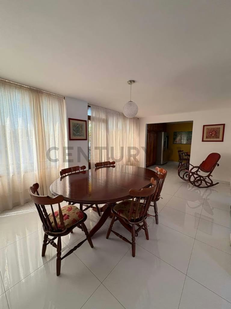 Casa en alquiler en el exclusivo Conjunto Residencia La Guarimba, Lechería - 8