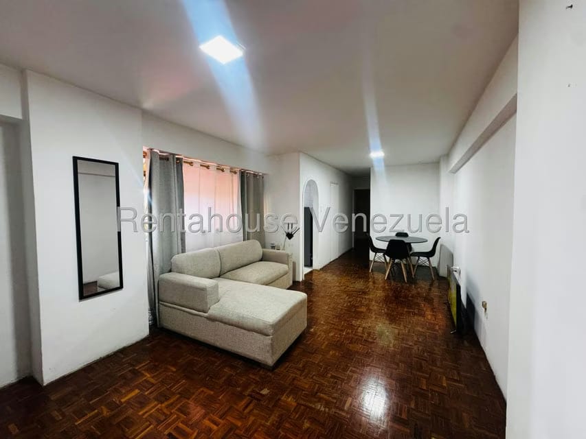 Apartamento (1 Nivel) en Alquiler en Centro, Lara - 3