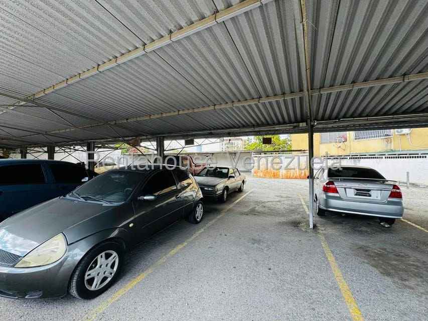 Apartamento (1 Nivel) en Alquiler en Centro, Lara - 25