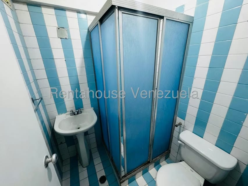 Apartamento (1 Nivel) en Alquiler en Centro, Lara - 9