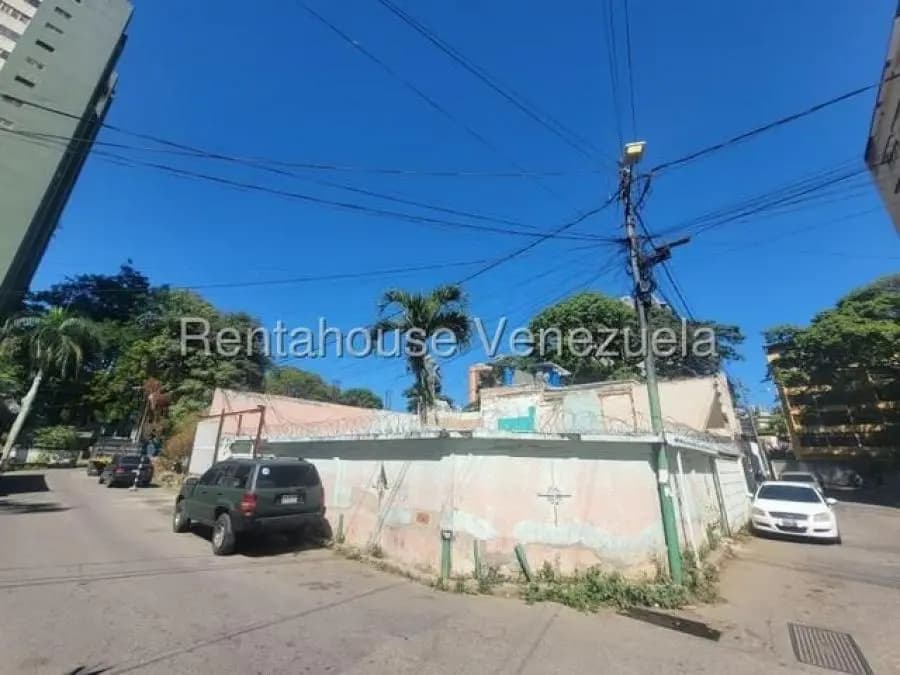 Terreno en Venta en EL Paraiso Caracas - 2