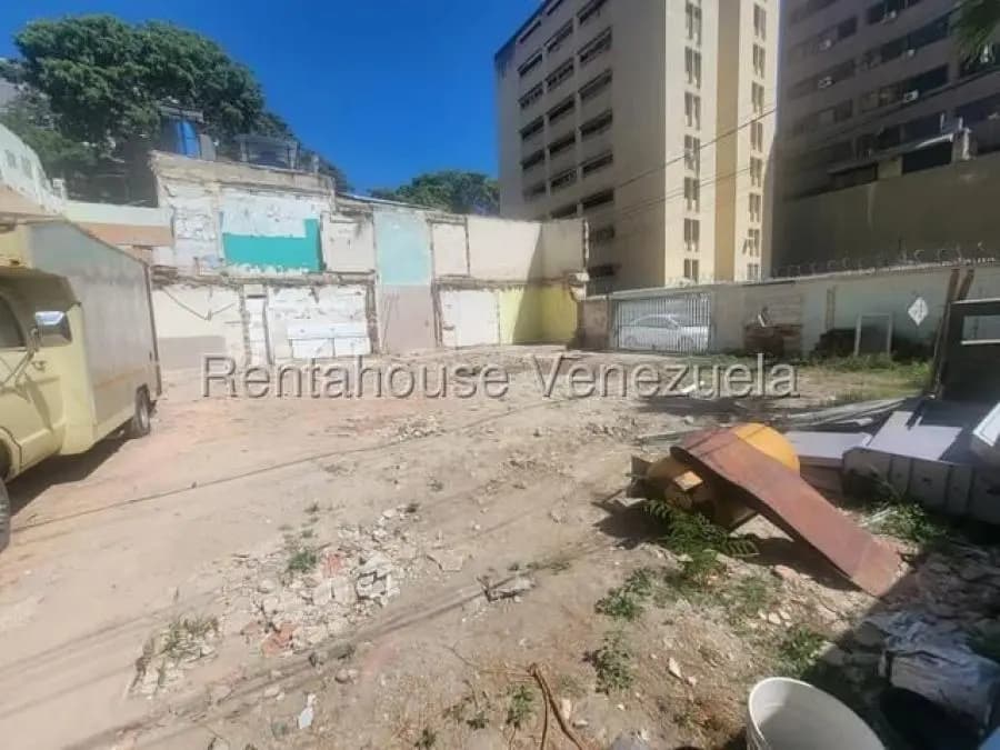 Terreno en Venta en EL Paraiso Caracas - 6