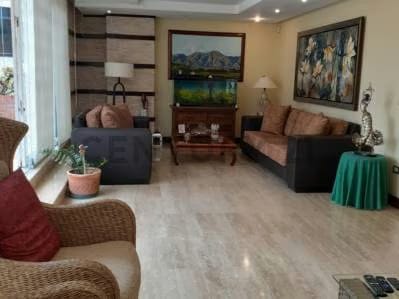 VENTA DE PENTHOUSE EN LA FLORIDA - 4