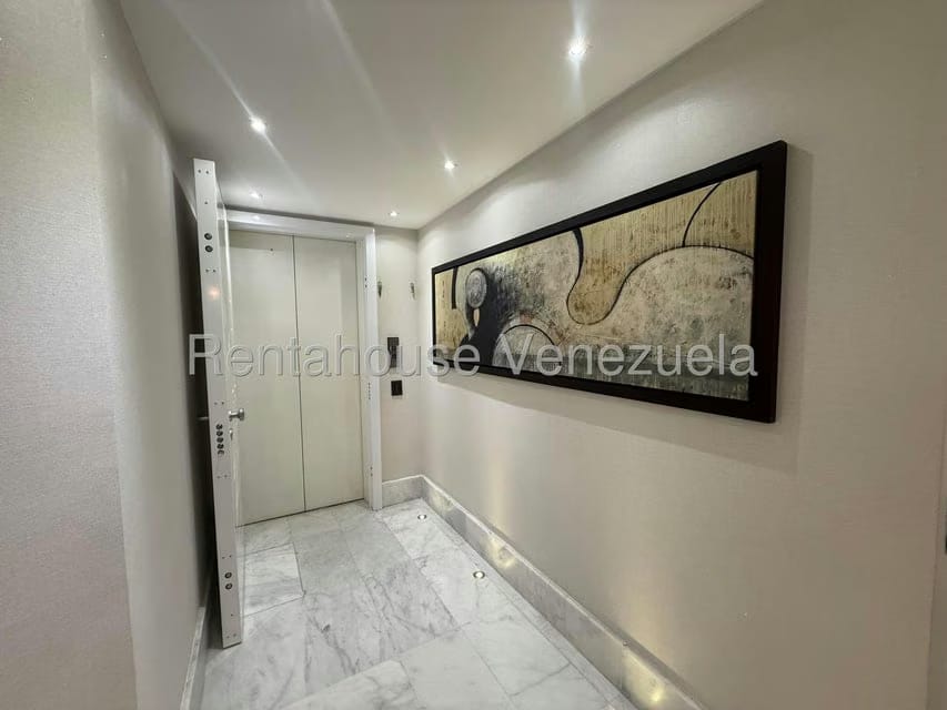 Apartamento (1 Nivel) en Venta en La Castellana, Distrito Metropolitano - 2