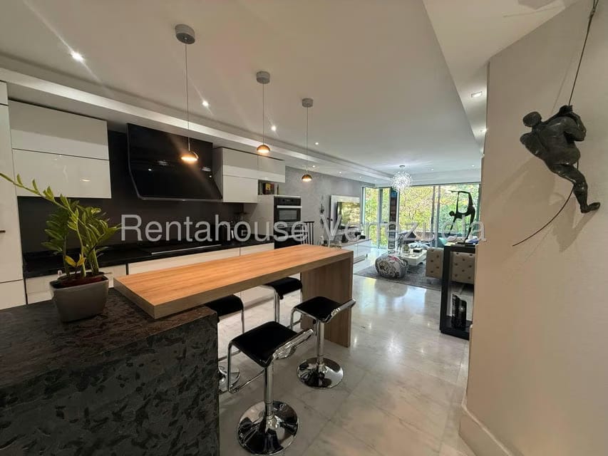 Apartamento (1 Nivel) en Venta en La Castellana, Distrito Metropolitano - 3